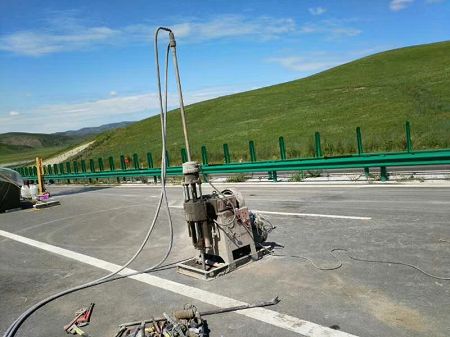 毕节公路地基基础注浆加固